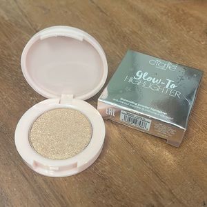 Ciate London Glo-To Highlighter Illuminating Powder Highlighter